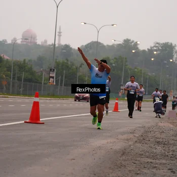 Runner Photo 7244247