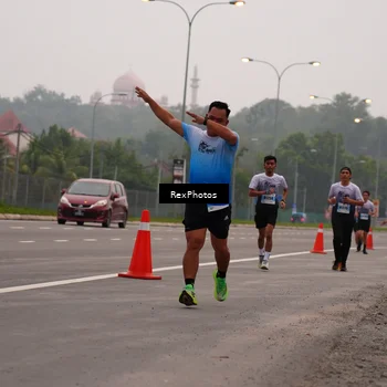 Runner Photo 7244265