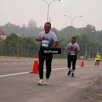 Runner Photo 7244287