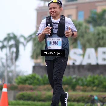 Runner Photo 7244332