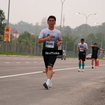 Runner Photo 7244342