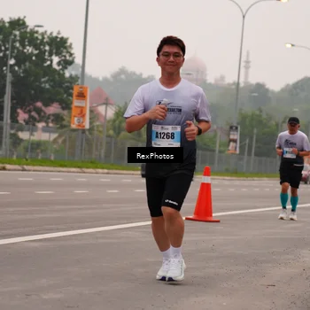 Runner Photo 7244365