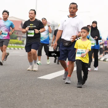 Runner Photo 7244663