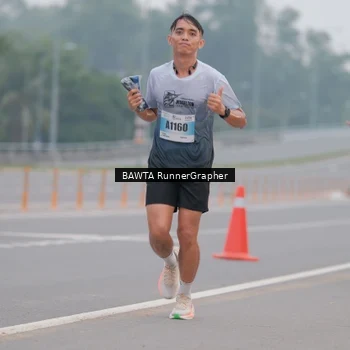 Runner Photo 7244672