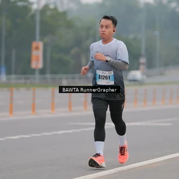 Runner Photo 7244757
