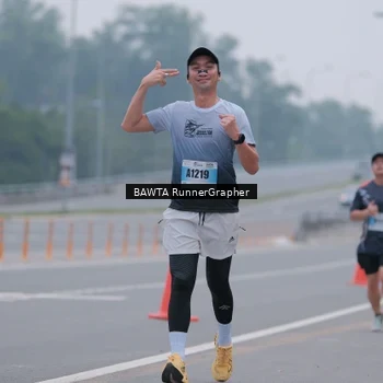 Runner Photo 7244768