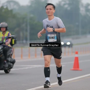 Runner Photo 7244914