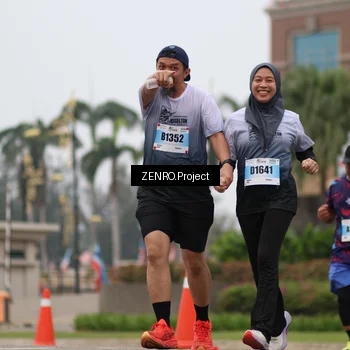 Runner Photo 7245042