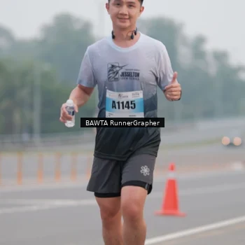 Runner Photo 7245103
