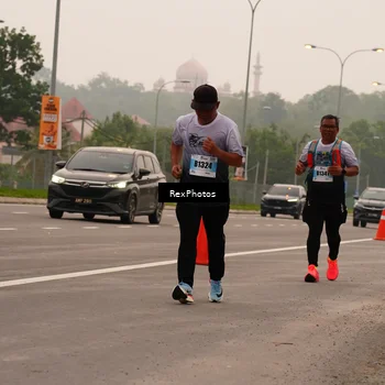 Runner Photo 7245306