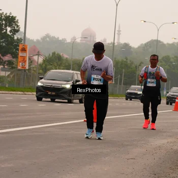 Runner Photo 7245307