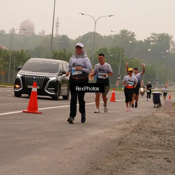 Runner Photo 7245401