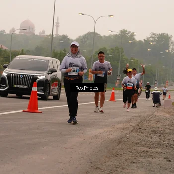 Runner Photo 7245403