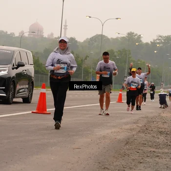 Runner Photo 7245453