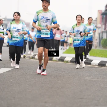Runner Photo 7245744