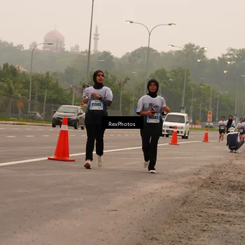Runner Photo 7245757