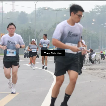 Runner Photo 7245936