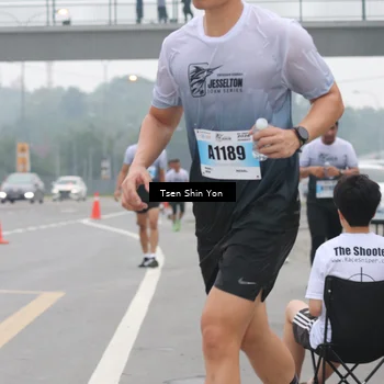 Runner Photo 7246041