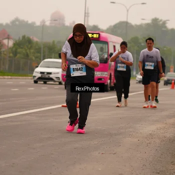 Runner Photo 7246088