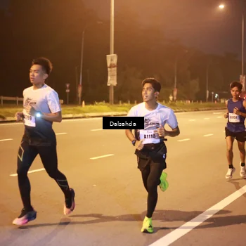 Runner Photo 7246119
