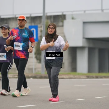 Runner Photo 7246135