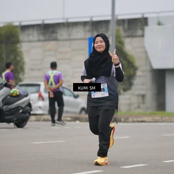 Runner Photo 7246376