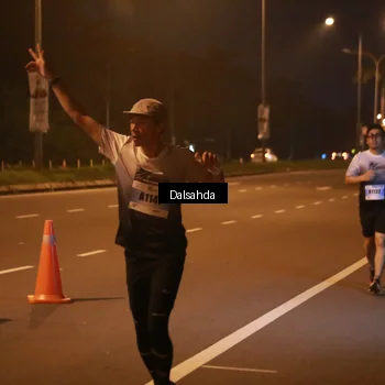 Runner Photo 7246399