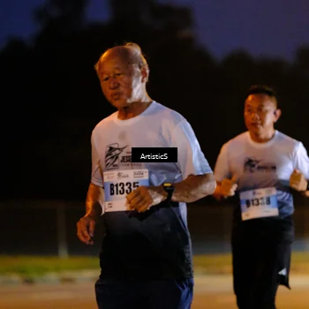 Runner Photo 7246401