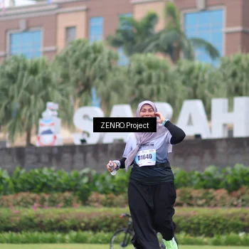 Runner Photo 7246449