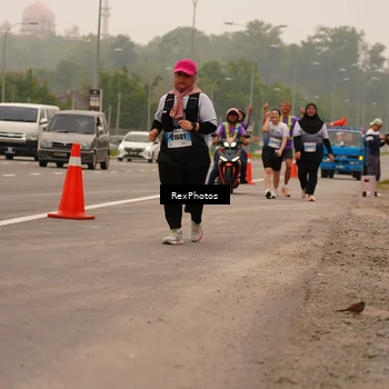 Runner Photo 7246662