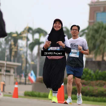 Runner Photo 7246679
