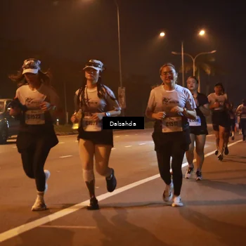 Runner Photo 7246734