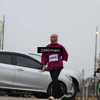 Runner Photo 7246758