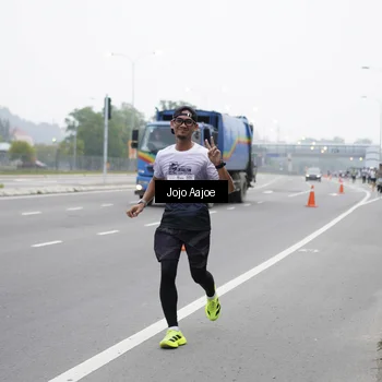 Runner Photo 7246890