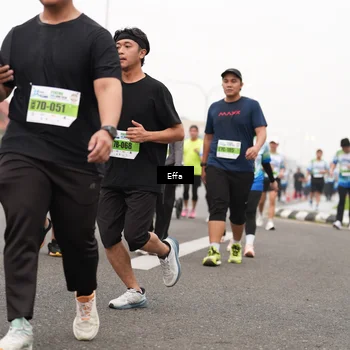 Runner Photo 7246891