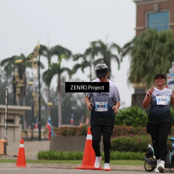 Runner Photo 7246949