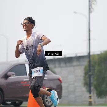 Runner Photo 7247128