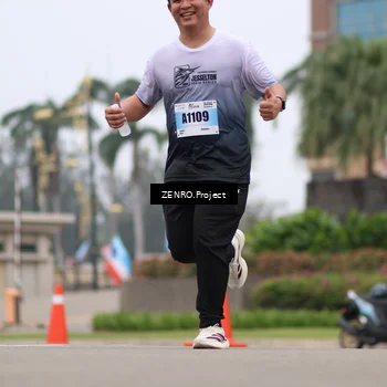 Runner Photo 7247176