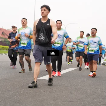 Runner Photo 7247291