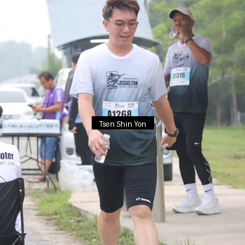 Runner Photo 7247693