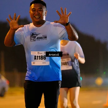 Runner Photo 7247895