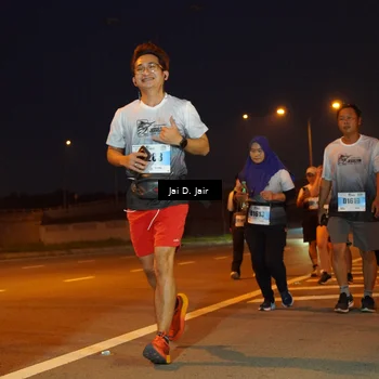 Runner Photo 7247942