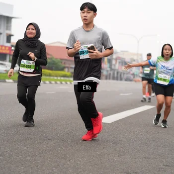 Runner Photo 7248263