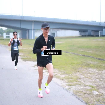 Runner Photo 7248730