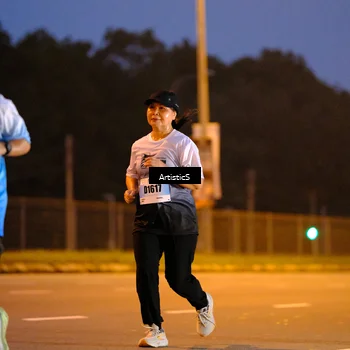 Runner Photo 7249044