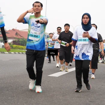 Runner Photo 7249118