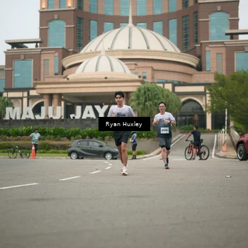Runner Photo 7249119