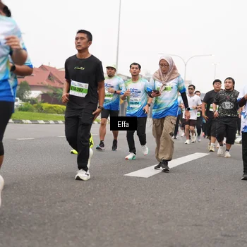 Runner Photo 7249308
