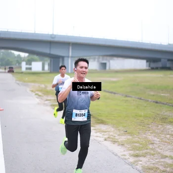 Runner Photo 7249336