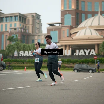 Runner Photo 7249344